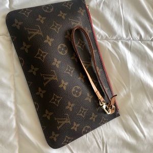 AUTHENTIC LOUIS VUITTON WRISTLET!!